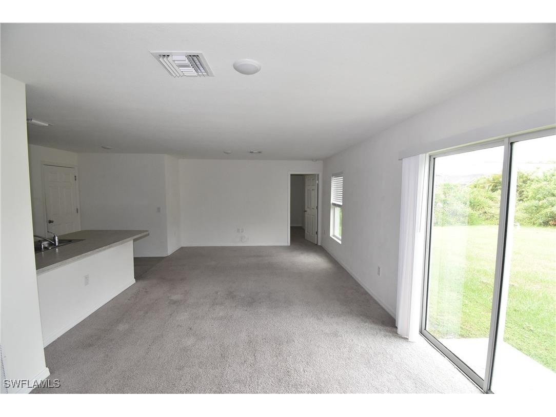 8388 Delong Avenue North Port FL 34291 225075445 image4