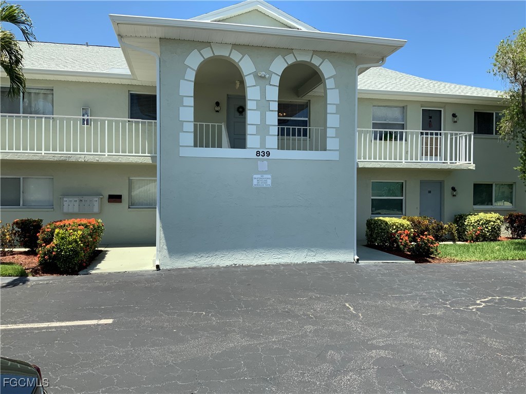 839 SW 48th Terrace #205 Cape Coral FL 33914 2025004371 image1
