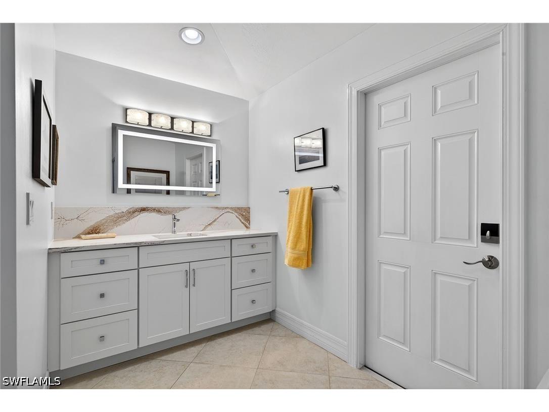 8390 Riviera Avenue Fort Myers FL 33919 226021806 image25