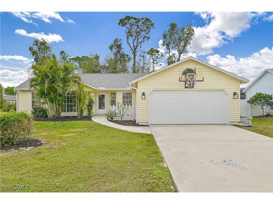 8396 Pittsburgh Boulevard Fort Myers FL 33967 225011428 image1