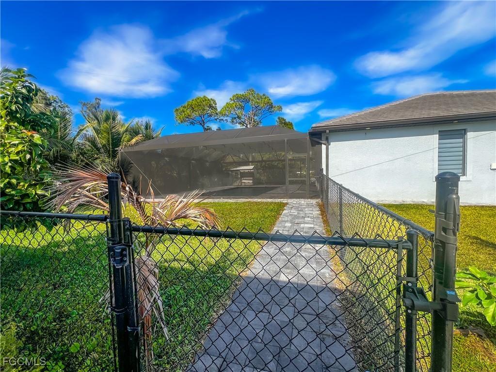8396 Tolles Drive North Fort Myers FL 33917 2025017927 image29