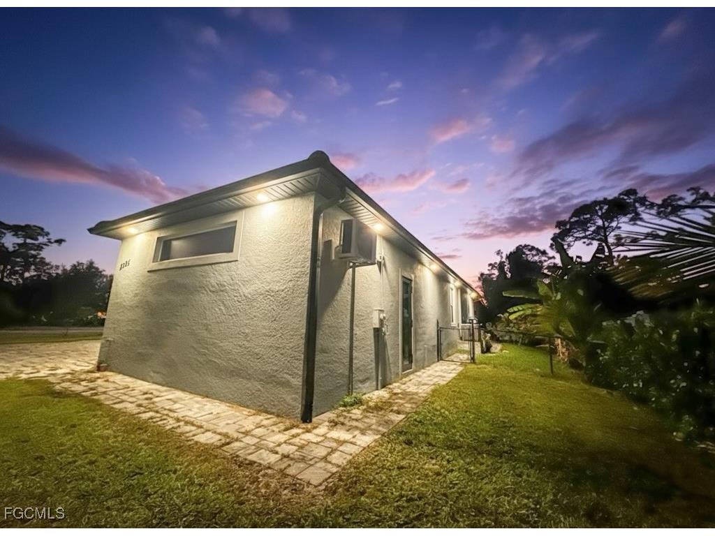 8396 Tolles Drive North Fort Myers FL 33917 2025017927 image4