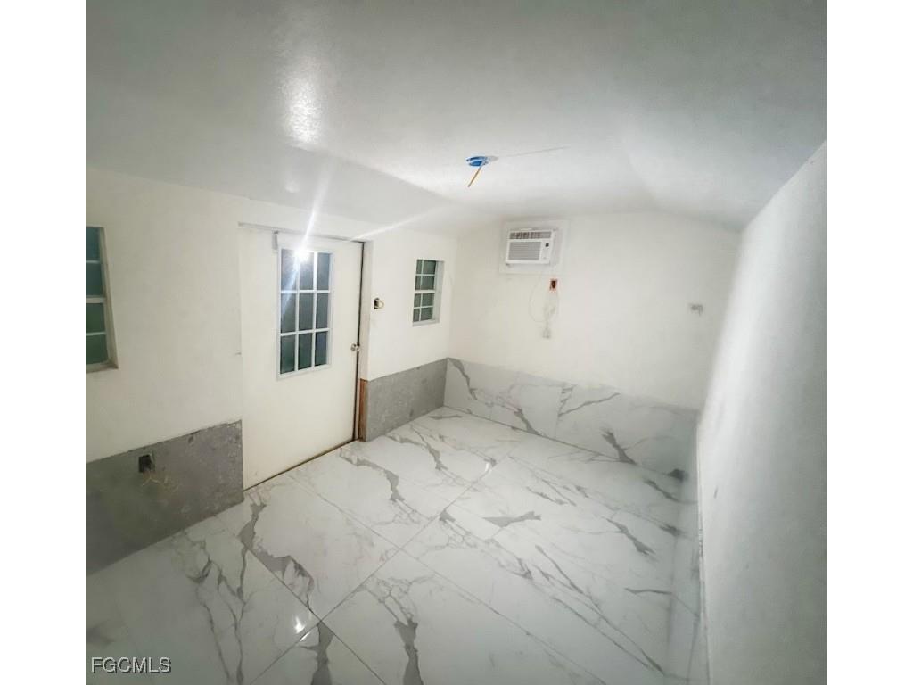 8396 Tolles Drive North Fort Myers FL 33917 2025017927 image48