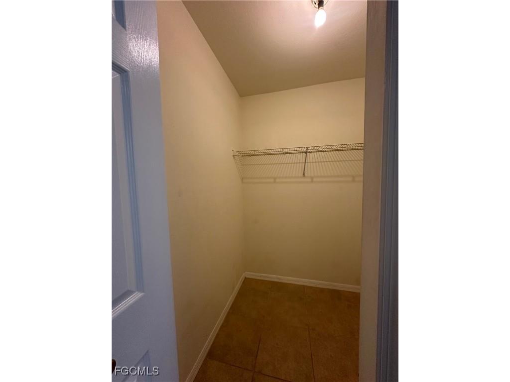 8397 Bahamas Road Fort Myers FL 33967 2025006658 image7