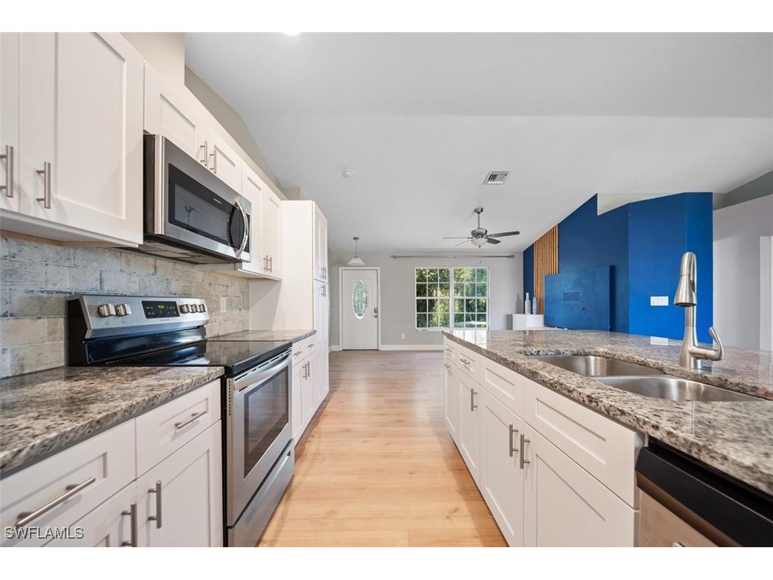 8397 Blackberry Road Fort Myers FL 33967 225032646 image1