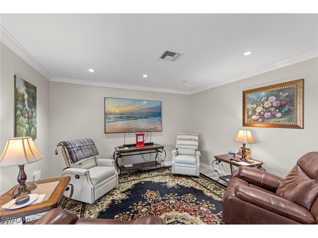 84 Glades Boulevard #2 Naples FL 34112 226010096 image10