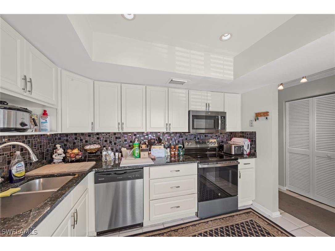 84 Glades Boulevard #2 Naples FL 34112 226010096 image2