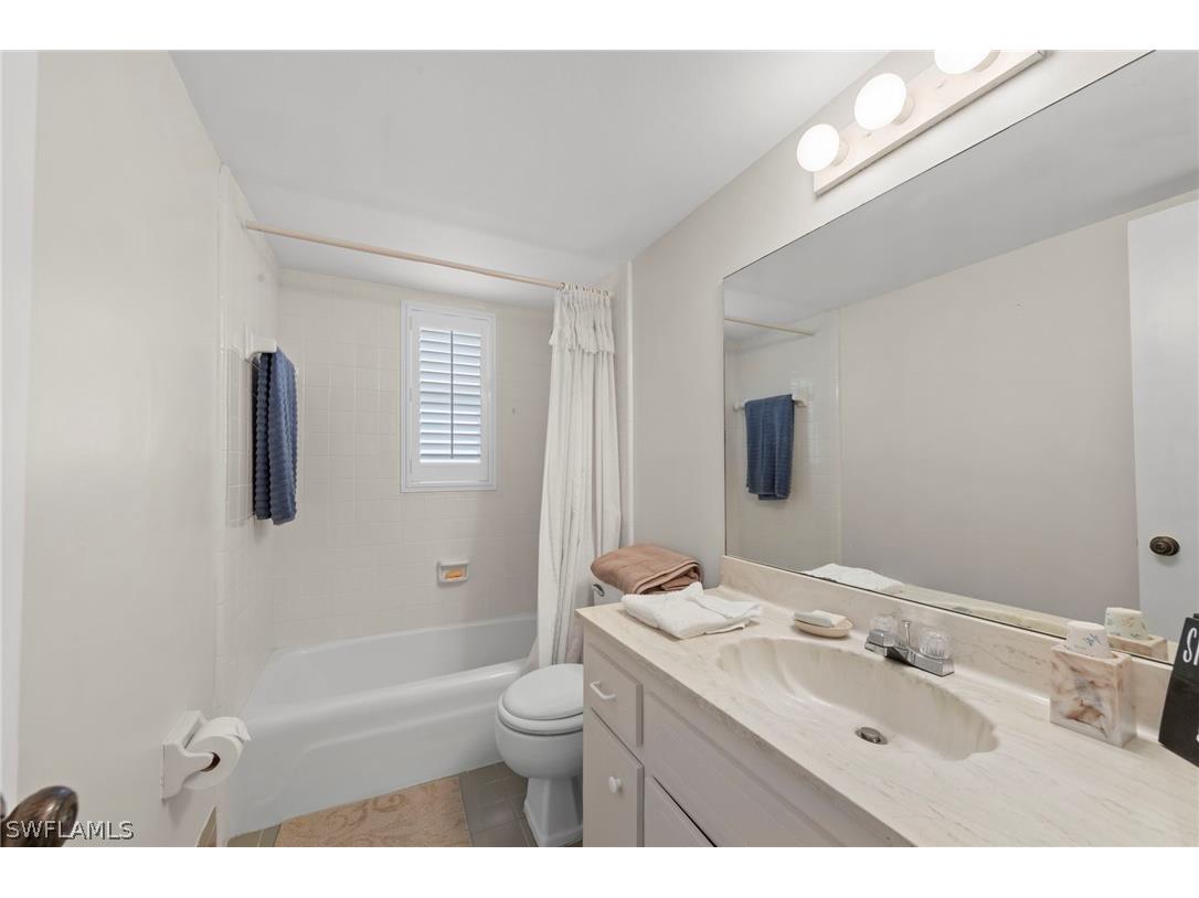 84 Glades Boulevard #2 Naples FL 34112 226010096 image20