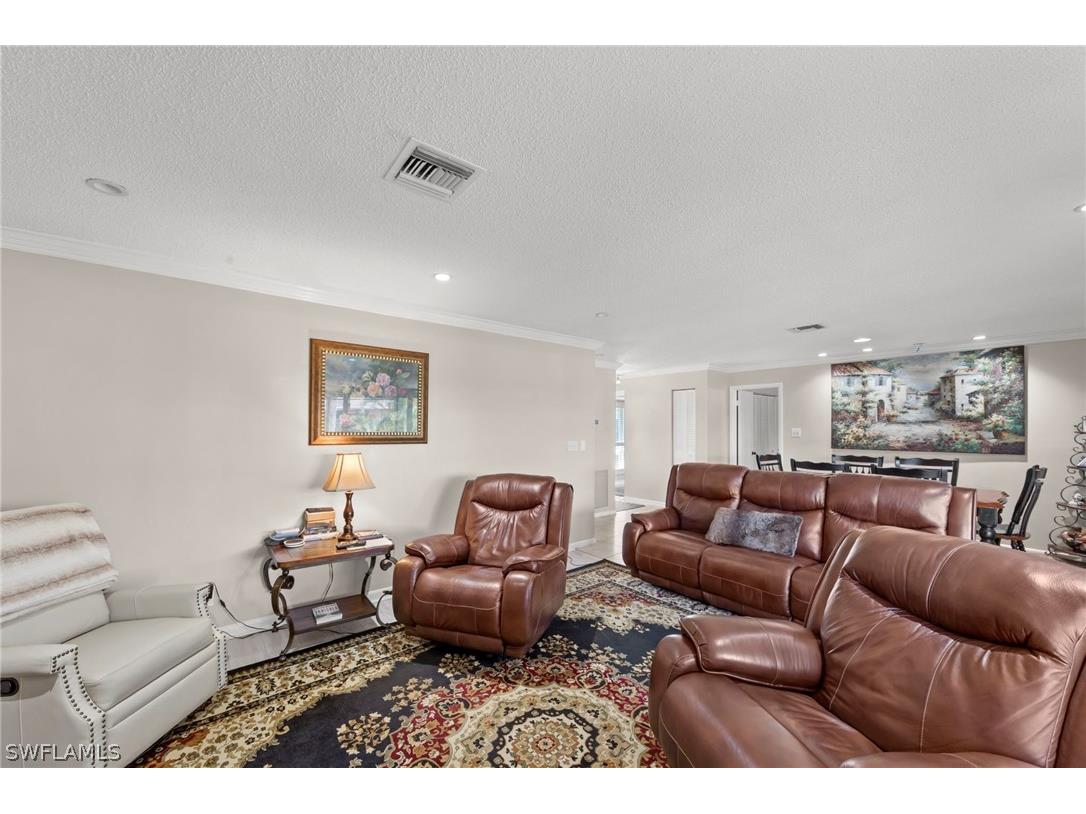 84 Glades Boulevard #2 Naples FL 34112 226010096 image6