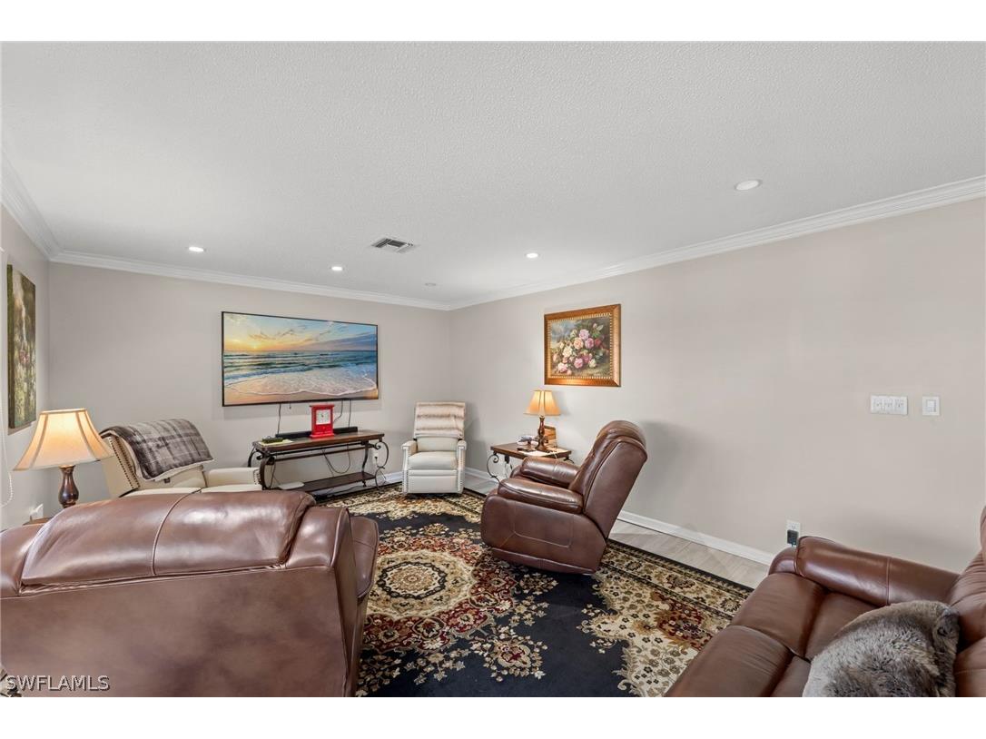 84 Glades Boulevard #2 Naples FL 34112 226010096 image9