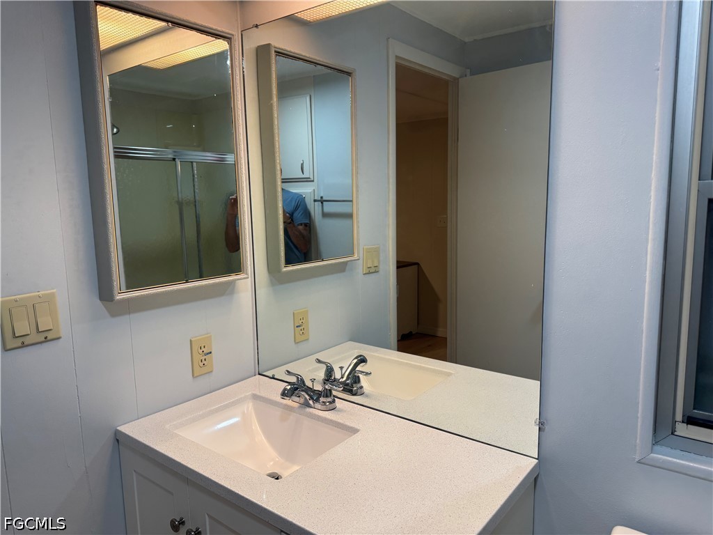 84 Poinsettia Drive Fort Myers FL 33905 2026029120 image14