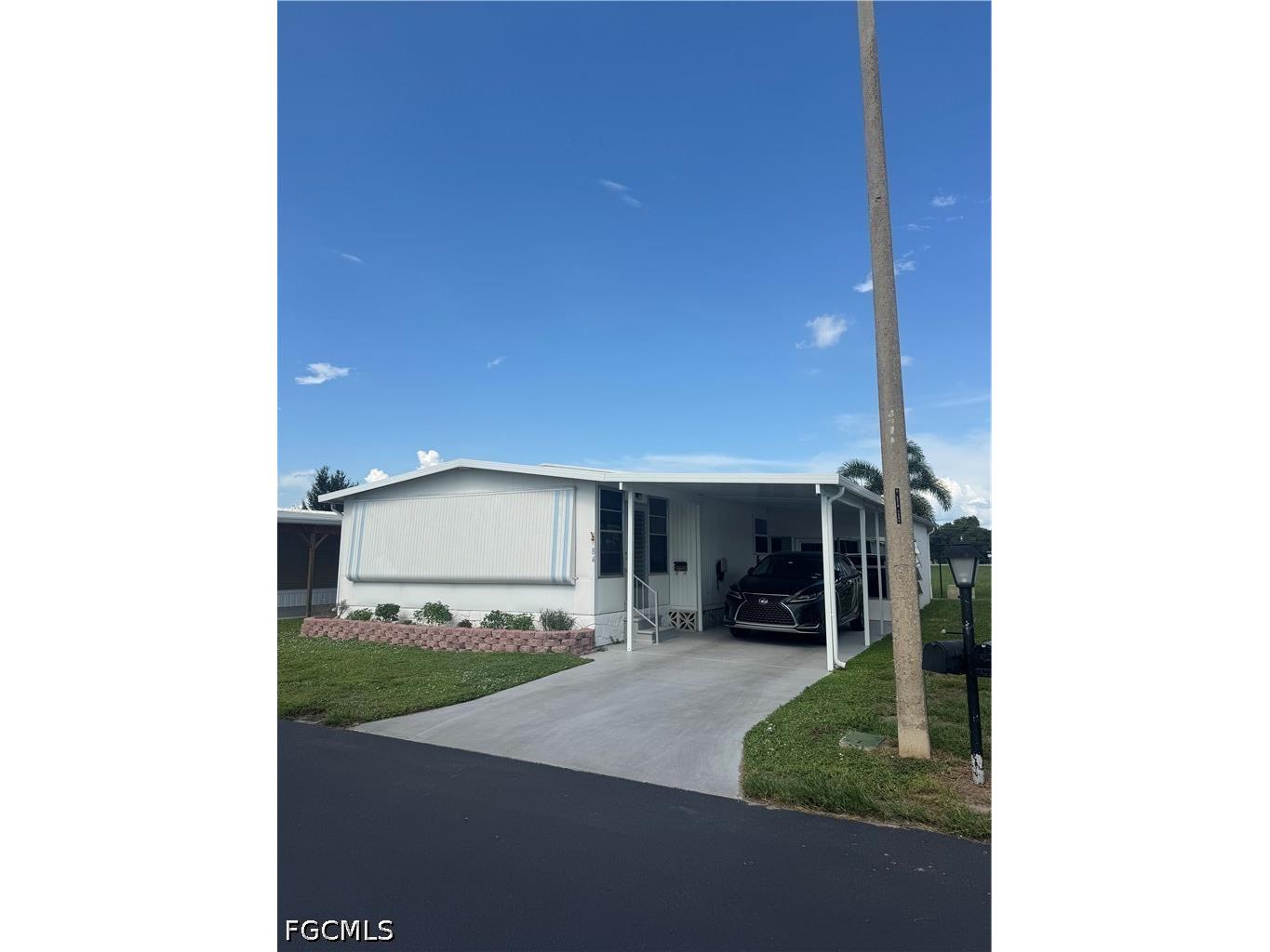 84 Poinsettia Drive Fort Myers FL 33905 2026029120 image2