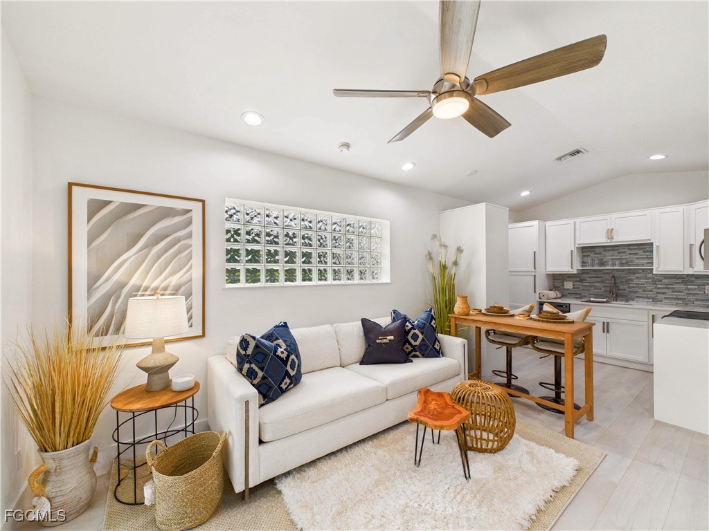 840 10th Avenue NE Naples FL 34120 2025007541 image19