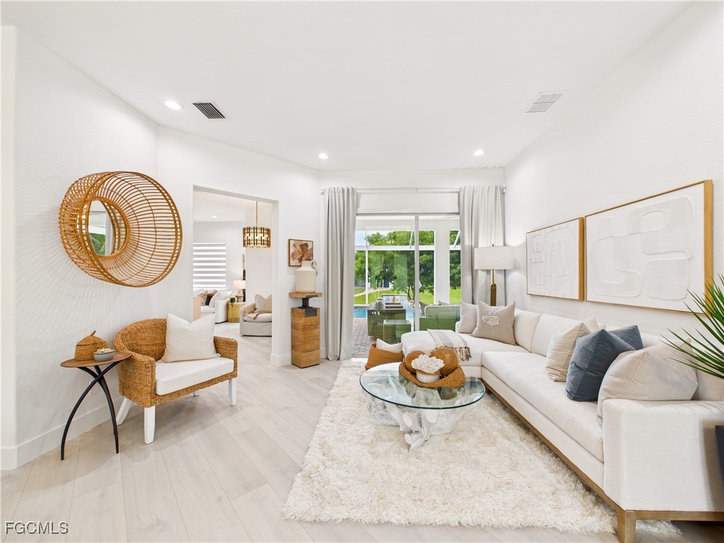 840 10th Avenue NE Naples FL 34120 2025007541 image2