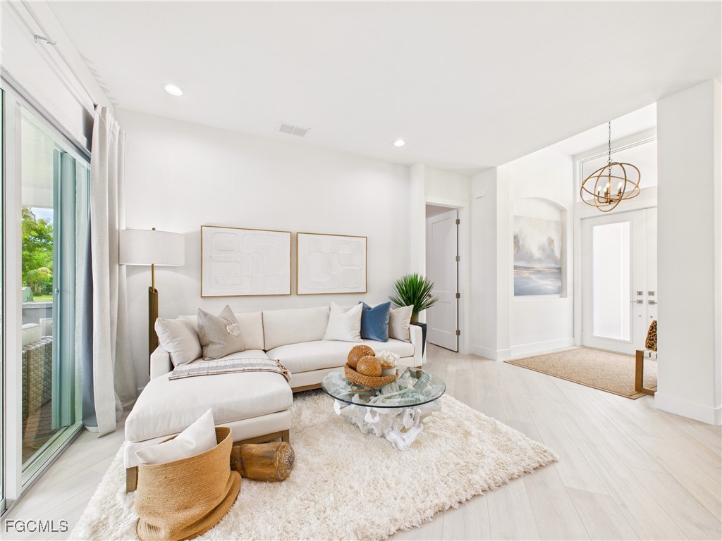 840 10th Avenue NE Naples FL 34120 2025007541 image3