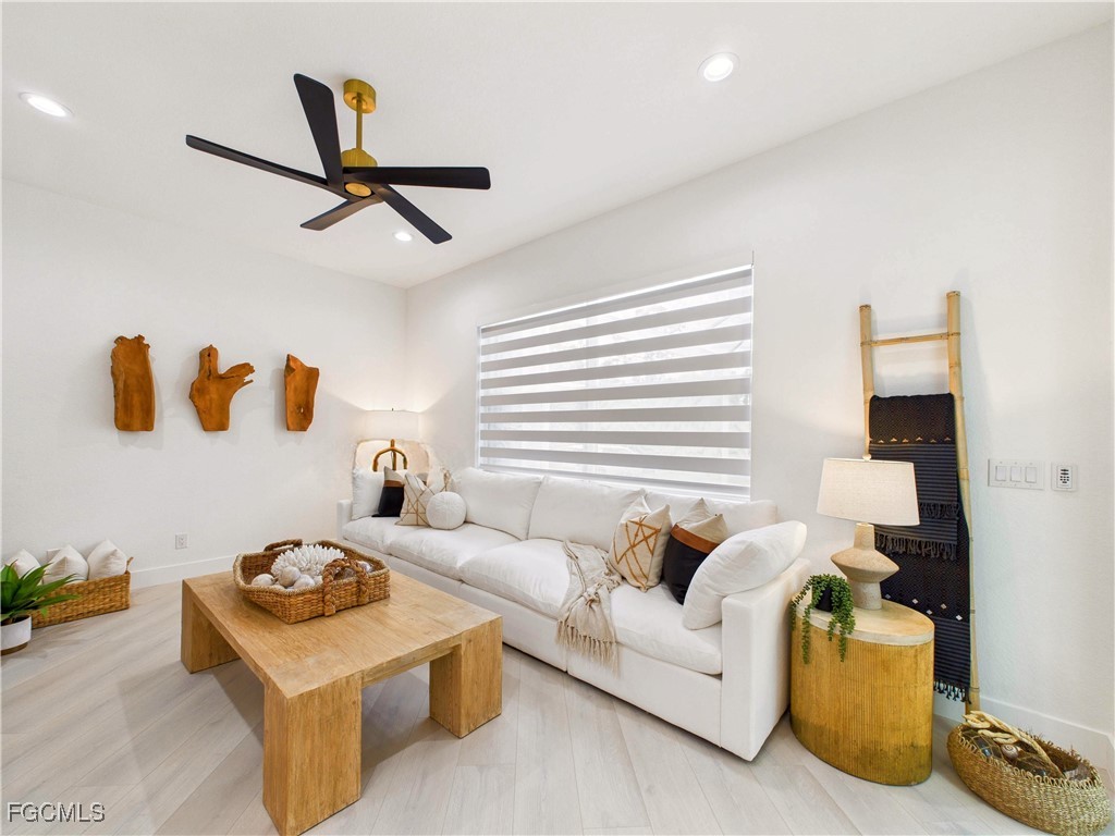 840 10th Avenue NE Naples FL 34120 2025007541 image8