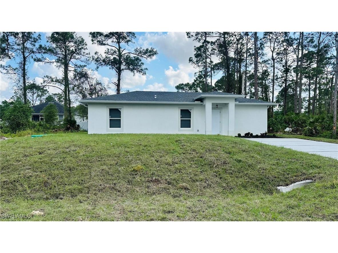 840 Clow Street E Lehigh Acres FL 33974 225028100 image1