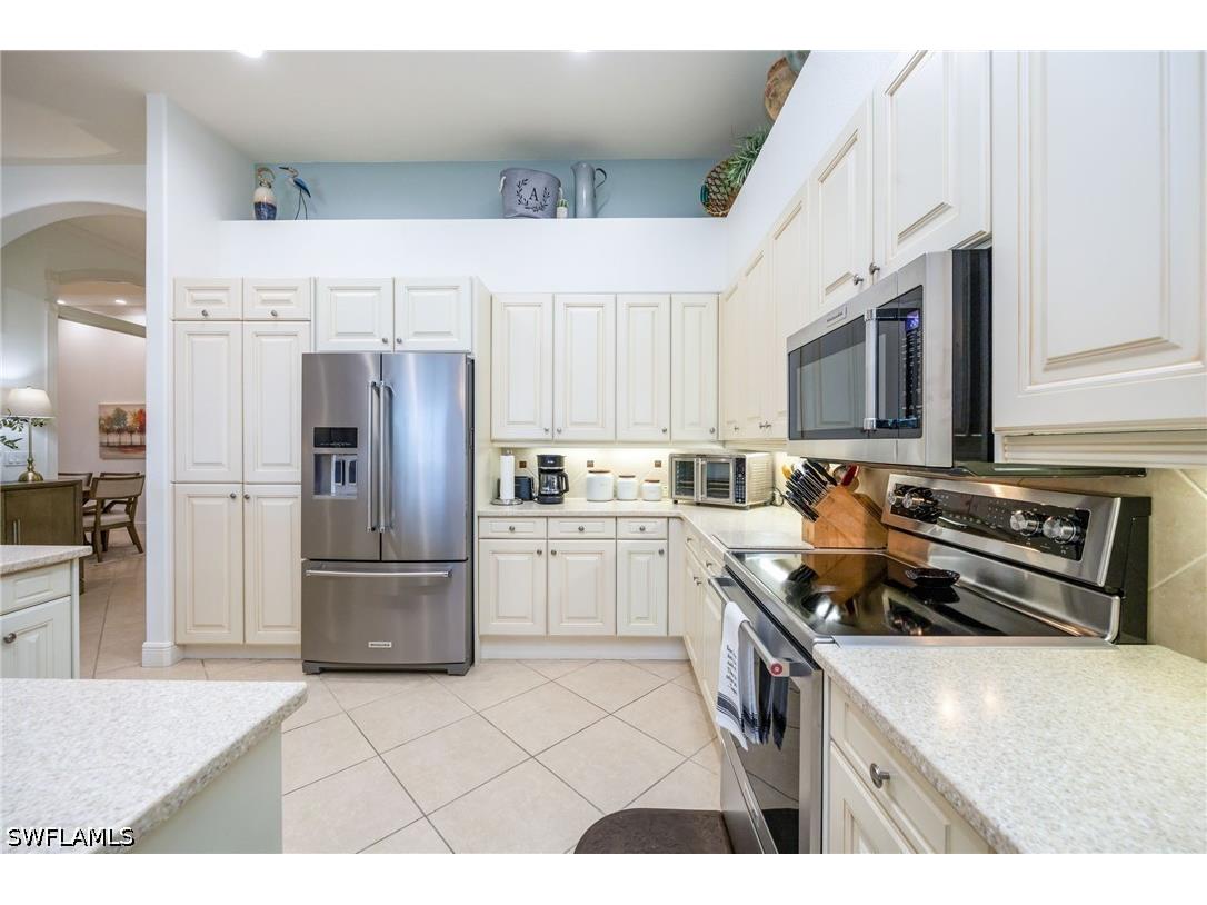 840 Villa Florenza Drive Naples FL 34119 226019126 image10