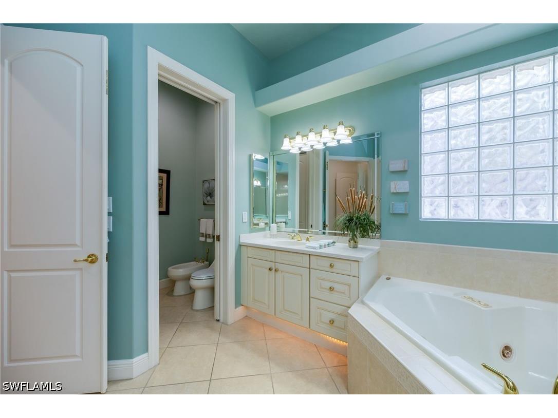 840 Villa Florenza Drive Naples FL 34119 226019126 image18