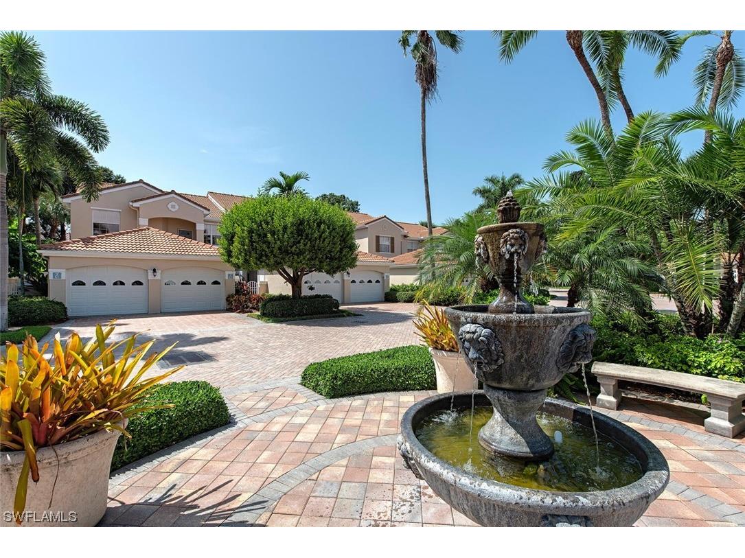 8400 Excalibur Circle #C3 Naples FL 34108 223042598 image1