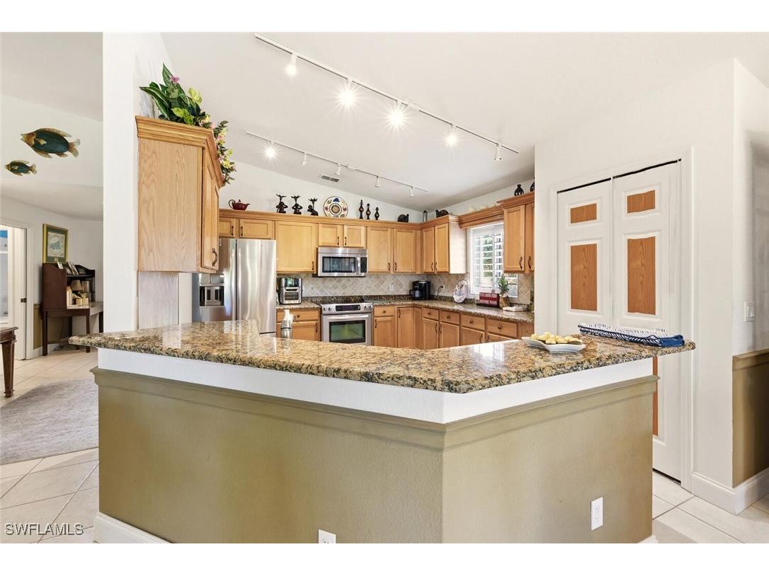 8401 Southbridge Drive #2 Estero FL 33967 225082042 image14