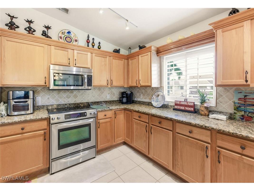 8401 Southbridge Drive #2 Estero FL 33967 225082042 image16