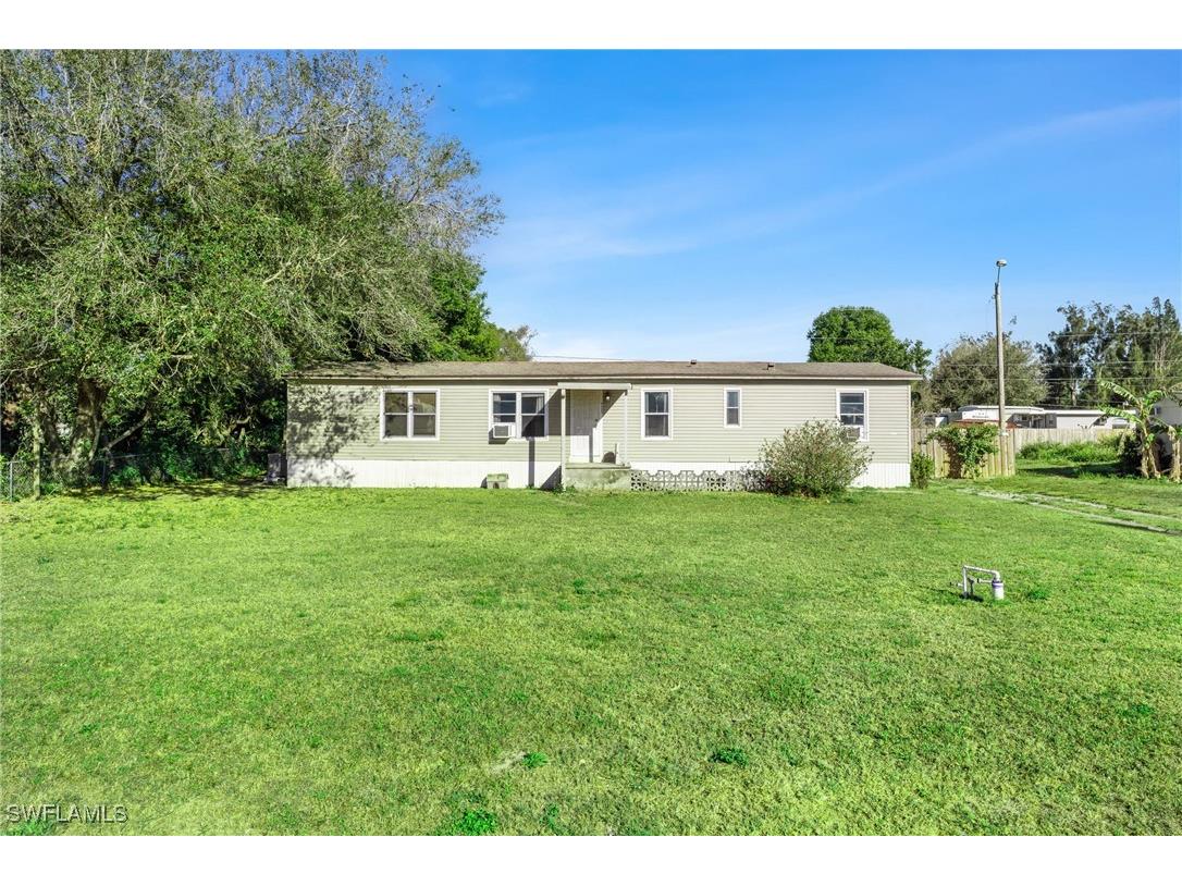 8405 Nault Road North Fort Myers FL 33917 225013696 image2