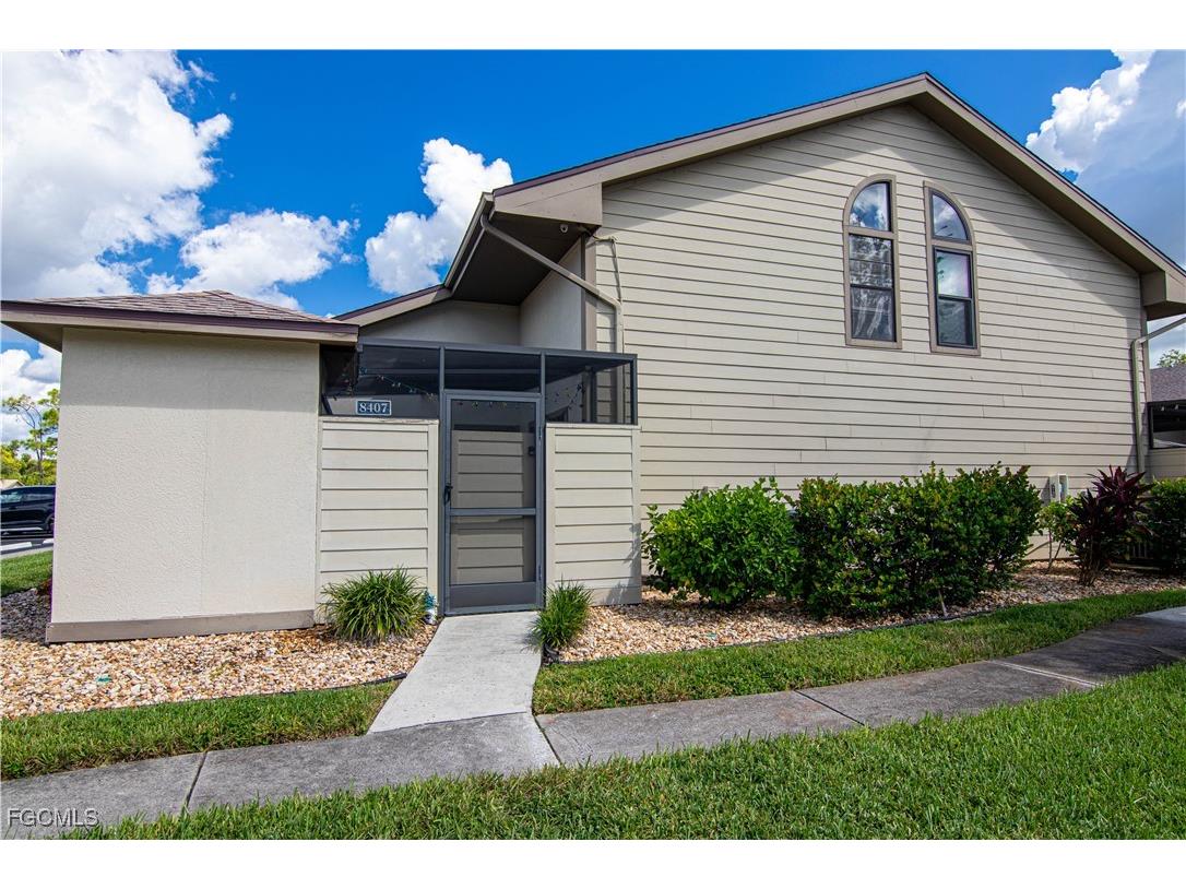 8407 S Haven Lane Fort Myers FL 33919 2025011650 image1