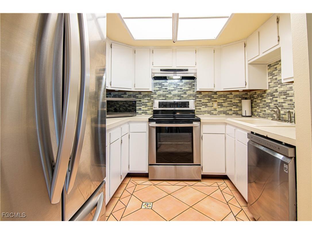 8407 S Haven Lane Fort Myers FL 33919 2025011650 image11