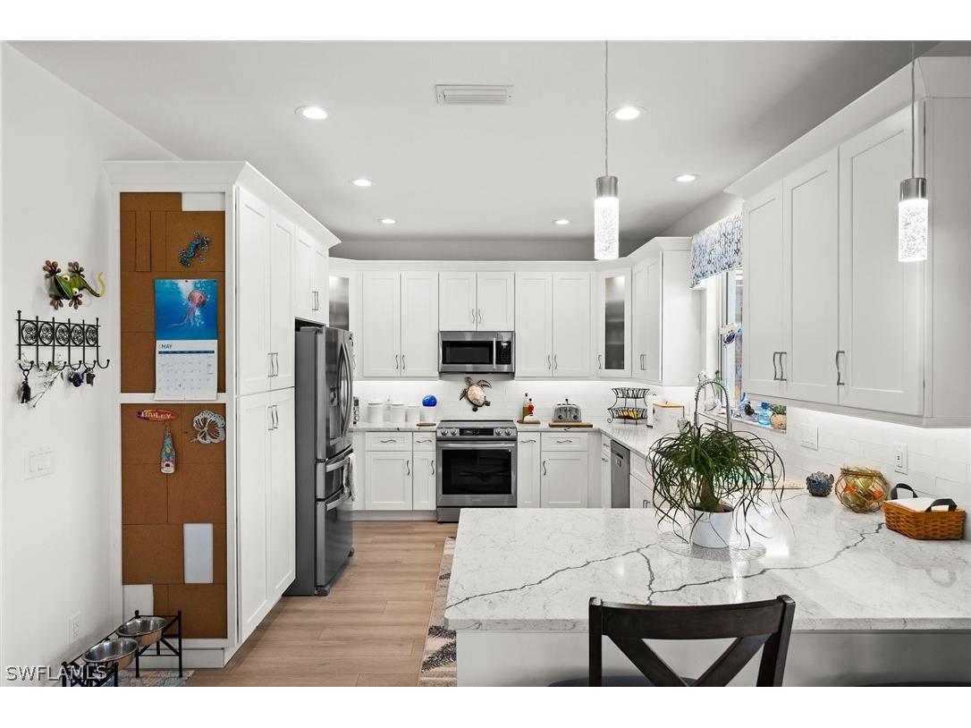 8409 Laurel Lakes Boulevard Naples FL 34119 224039308 image1