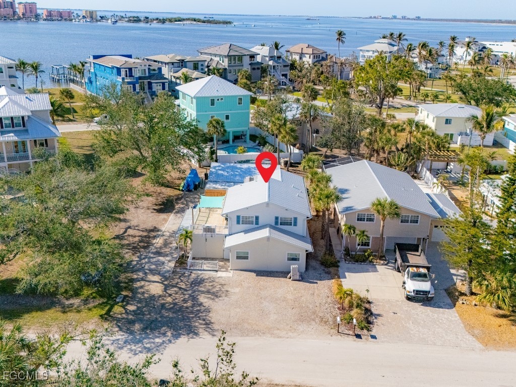 841/843 South Street Fort Myers Beach FL 33931 2026003445 image1