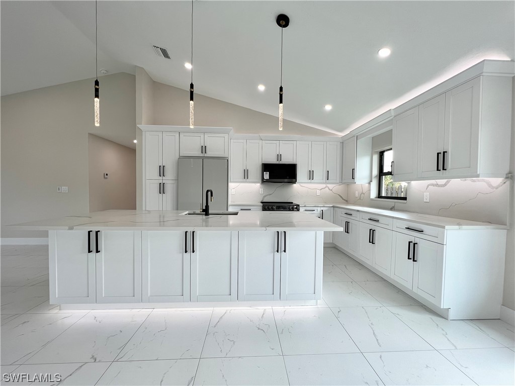 841 91st Avenue N Naples FL 34108 223046639 image1