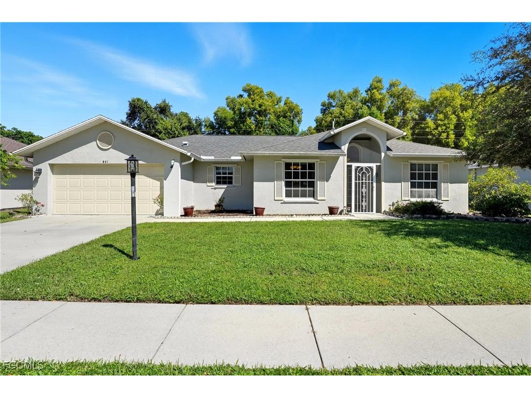 841 Charlemagne Boulevard Naples FL 34112 225043393 image1