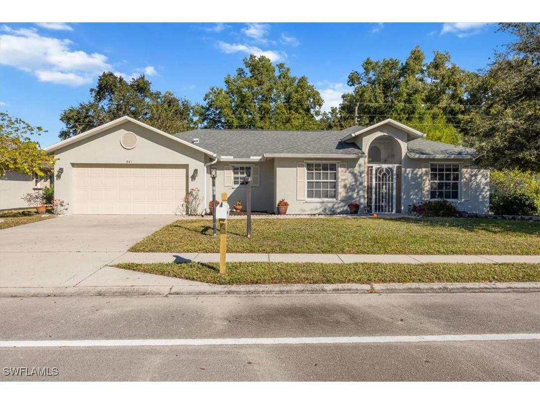 841 Charlemagne Boulevard Naples FL 34112 226000720 image1