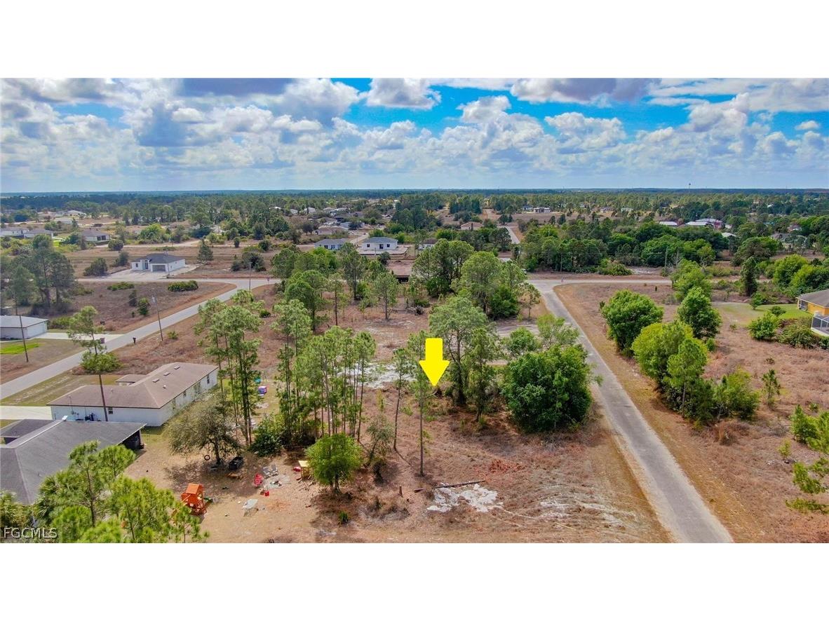 841 Dante Avenue S Lehigh Acres FL 33974 2026011084 image1