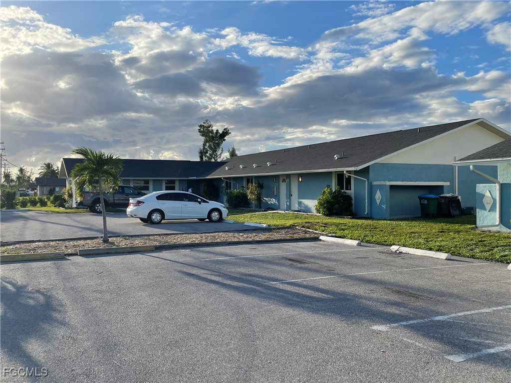 841 Gleason Parkway #5 Cape Coral FL 33914 2025008441 image1