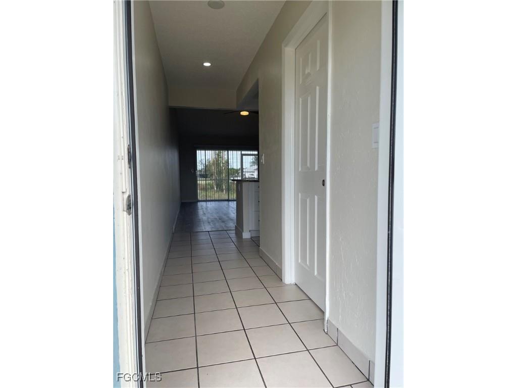 841 Gleason Parkway #5 Cape Coral FL 33914 2025008441 image3