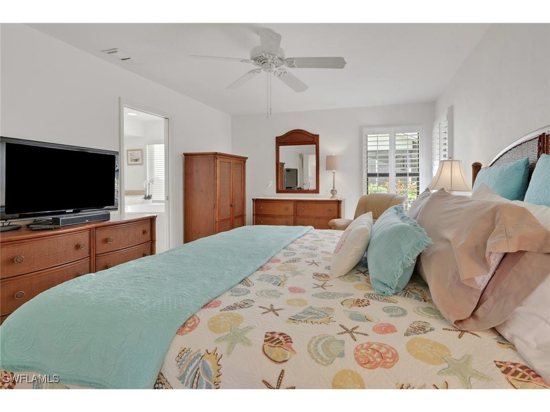 841 Kings Way Naples FL 34104 225076700 image18