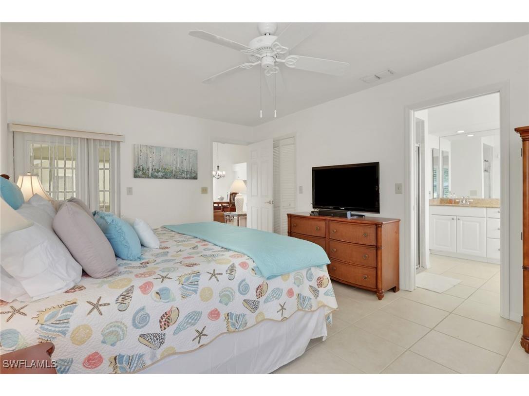 841 Kings Way Naples FL 34104 225076700 image19