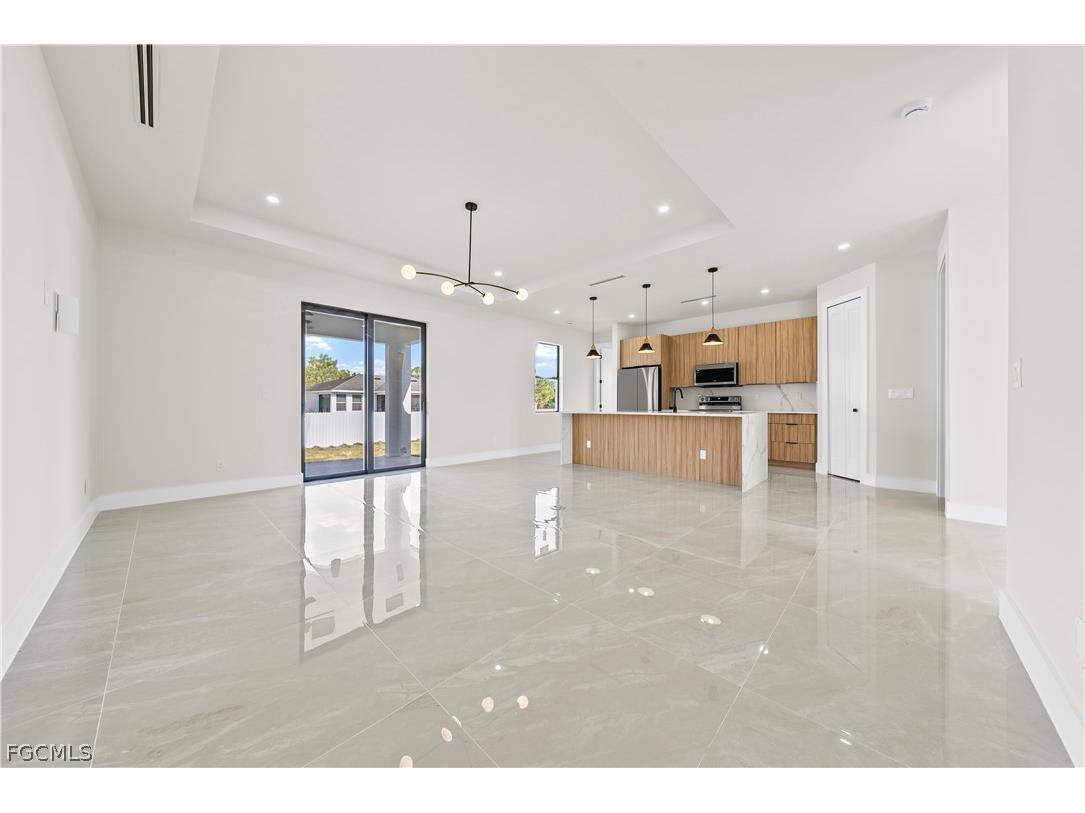 841 Nimitz Boulevard Lehigh Acres FL 33974 2026008306 image2