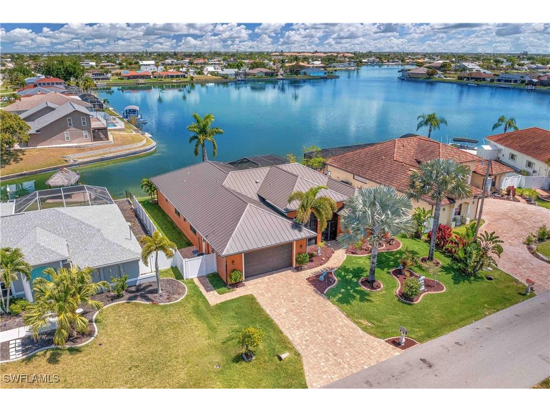 841 SE 3rd Terrace Cape Coral FL 33990 225043360 image1