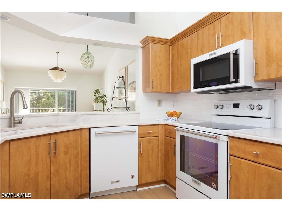 841 Tanbark Drive #202 Naples FL 34108 226023284 image5