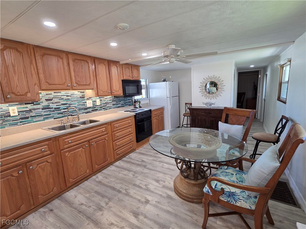 841 Winterest Drive North Fort Myers FL 33917 2025020513 image5