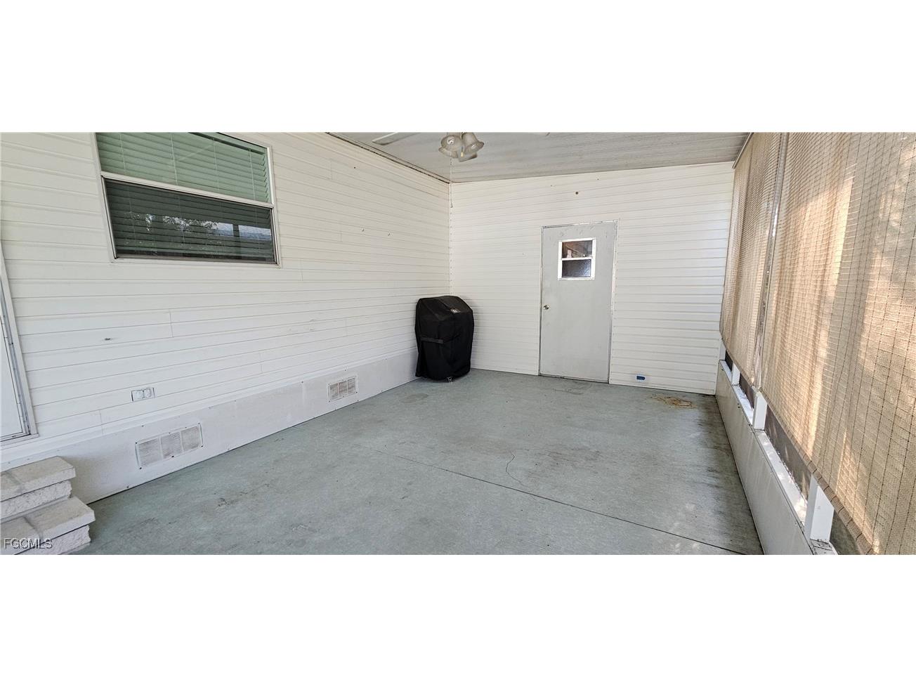 8410 Wagon Wheel Circle North Fort Myers FL 33917 2025021086 image15