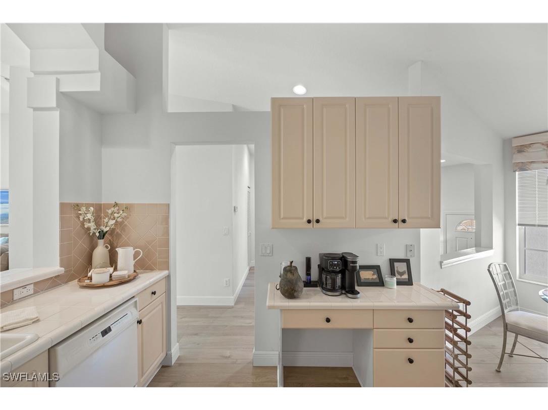 8415 Excalibur Circle #B10 Naples FL 34108 225066104 image11