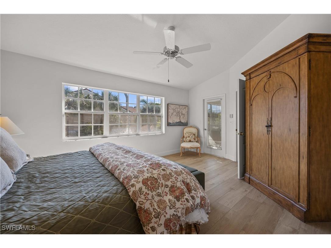 8415 Excalibur Circle #B10 Naples FL 34108 225082639 image16