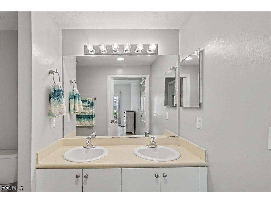 8416 Bernwood Cove Loop #1607 Fort Myers FL 33966 2026028883 image16