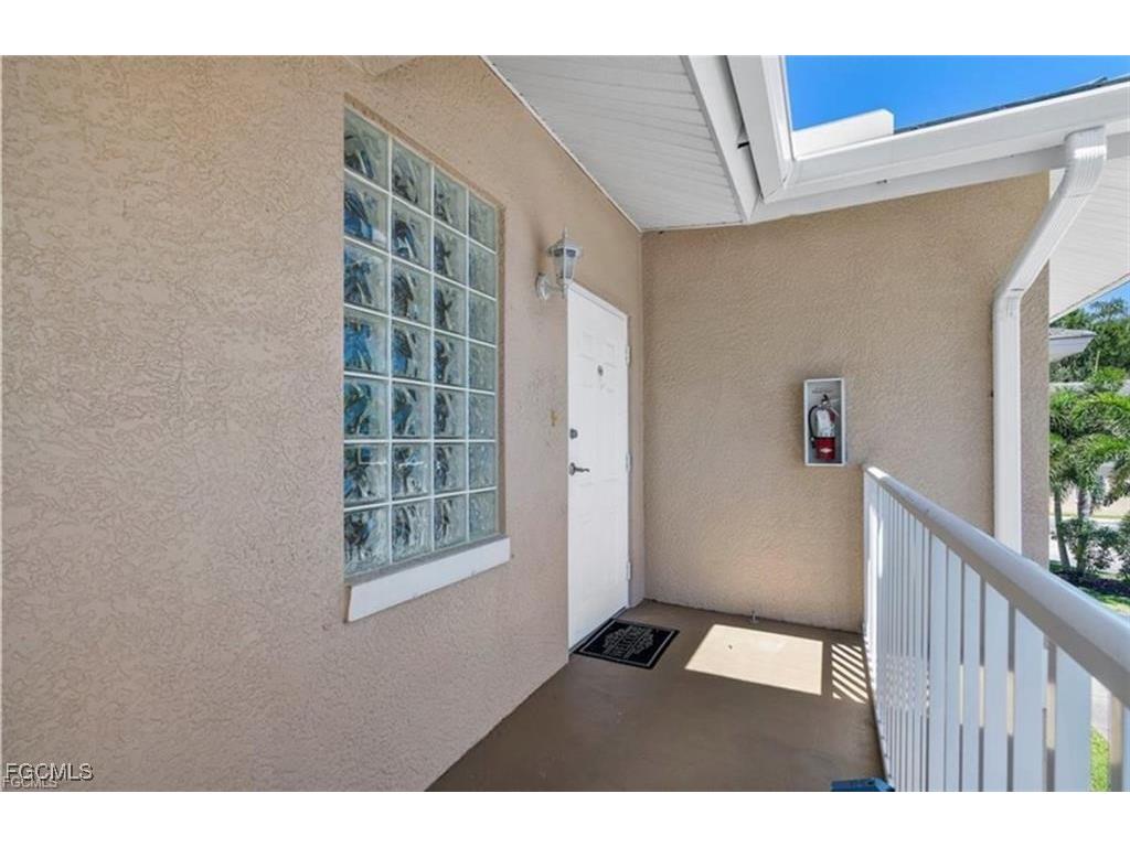 8416 Bernwood Cove Loop #1608 Fort Myers FL 33966 2025015865 image2