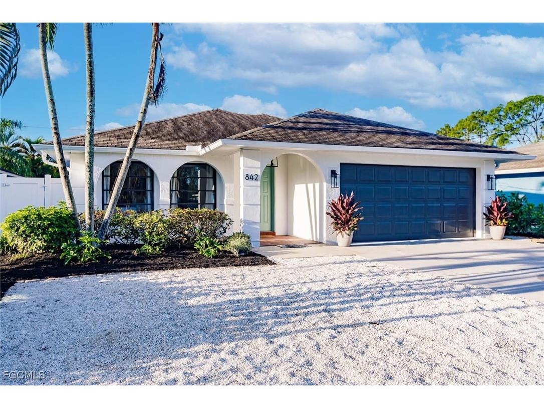 842 99th Avenue N Naples FL 34108 2026001455 image1