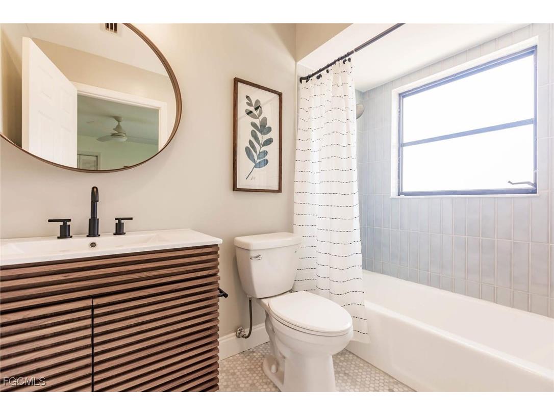 842 99th Avenue N Naples FL 34108 2026001455 image22